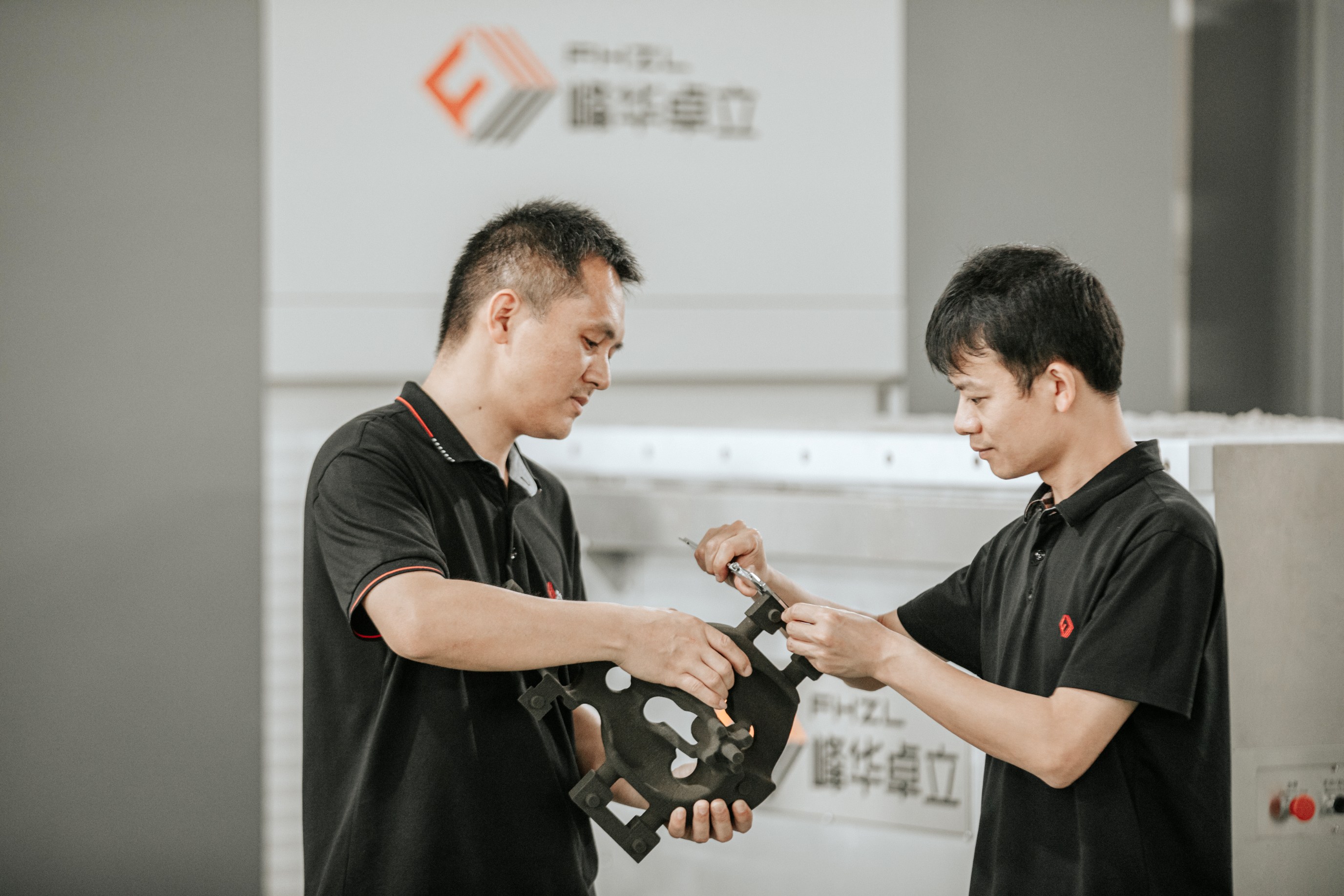 金屬3D打印設(shè)備技術(shù)解析：從原理到實操的全面指南